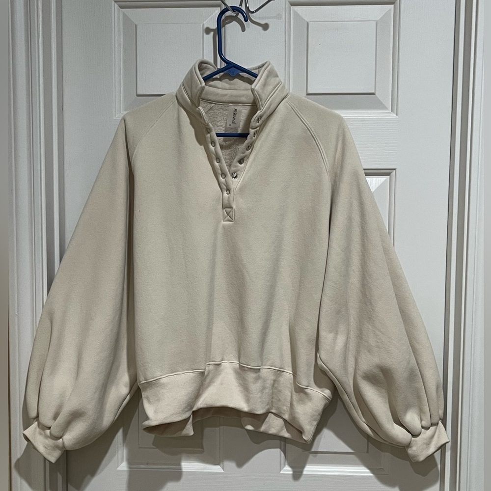 AS REVIVAL Cream SNAP QUARTER Detail Pullover PUFF SLEEVE Sweatshirt SIZE M